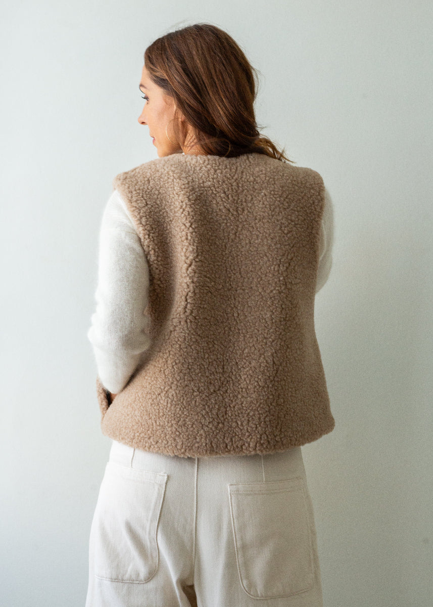 Merino Wool Gilet - Toasted Almond