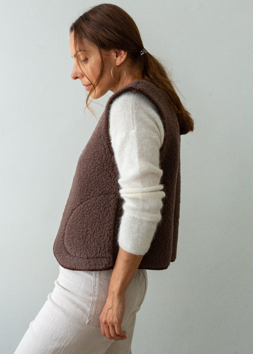 Merino Gilet - Bitter Chocolate