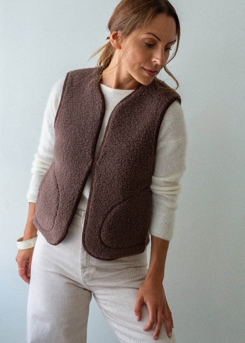 Merino Gilet - Bitter Chocolate