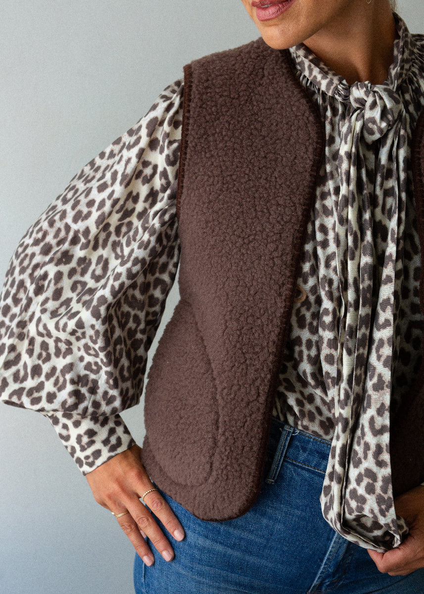 Merino Gilet - Bitter Chocolate